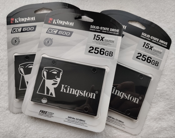 Технопапа · Твердотельный накопитель Kingston KC600 SKC600/256G, 256ГБ, SATA
