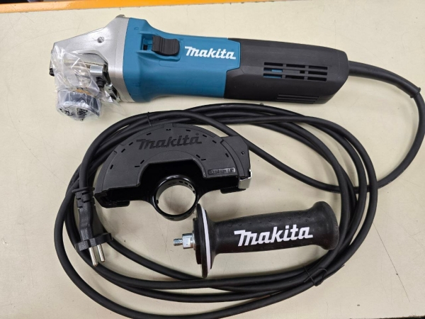 Технопапа · Угловая шлифовальная машина Makita GA5090X01 (125мм,1900Вт,2800- 11500 об. м, регулировка) бу уценка