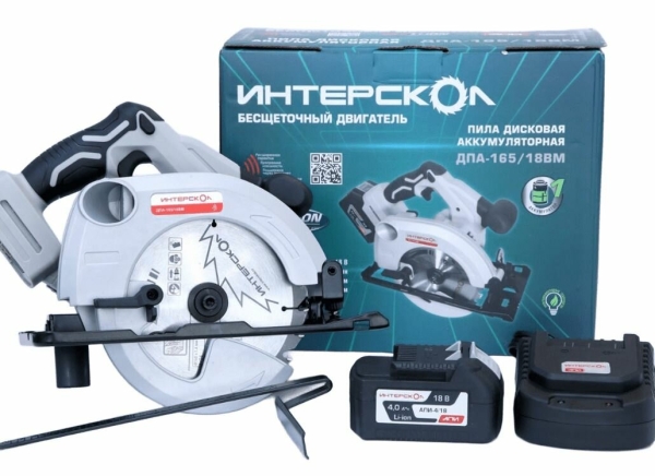 Технопапа · Аккумуляторная дисковая пила ИНТЕРСКОЛ ДПА-165/18ВМ, 18 В, 165 мм, 5000 об/мин, с АКБ 4 Ач и ЗУ (762.4.1.70)
